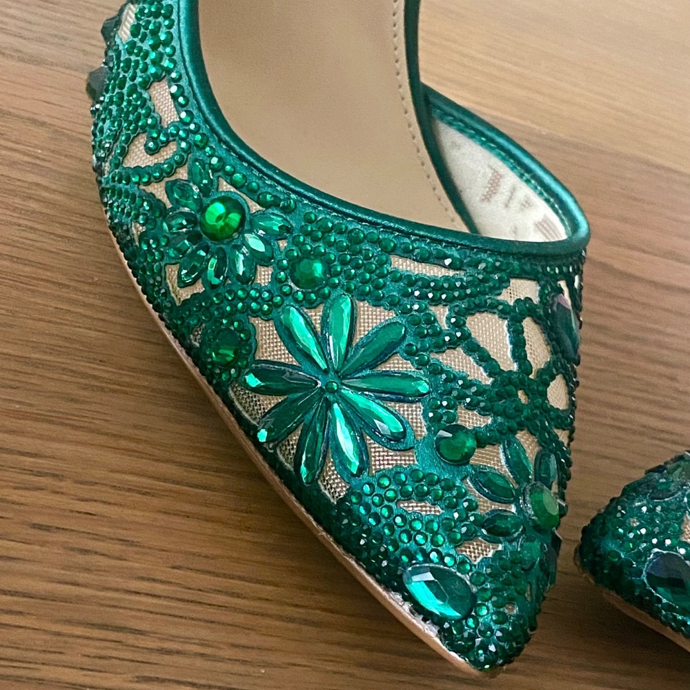Betsey Johnson Rhinestone Pointed Heels Emerald Green Women's US 8.5M - Picture 4 of 5